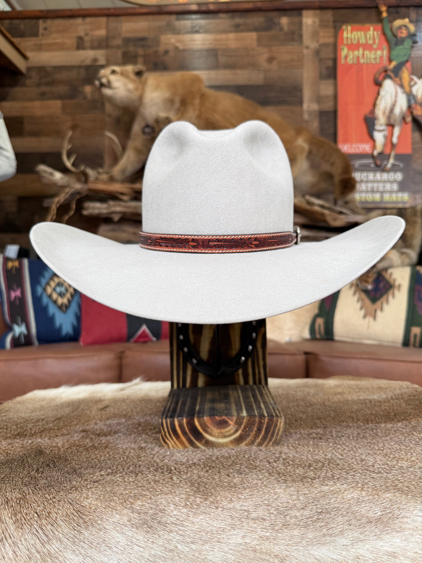 The Cristo hat band